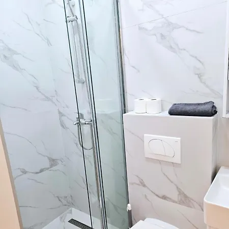 Apartment Designer Near Kalvin Square *
