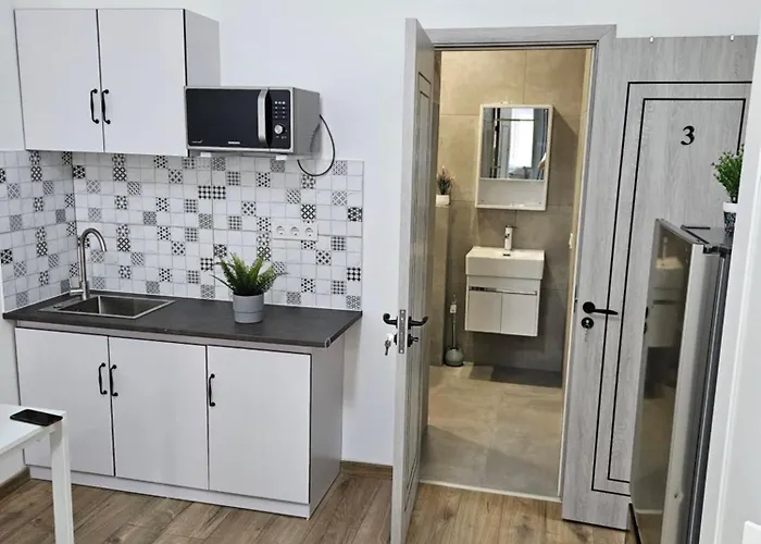 Designer Near Kalvin Square * Budapešť